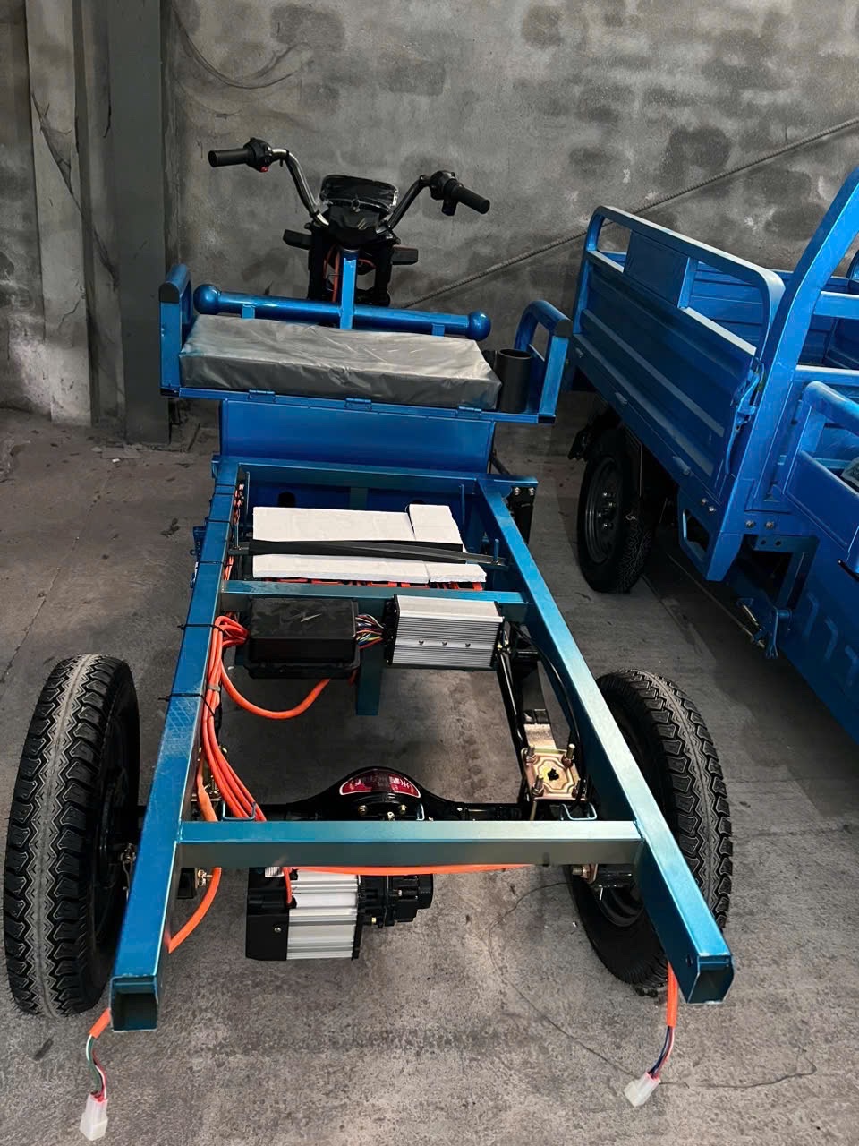 Có nên mua xe ba gác điện cũ thanh lý không