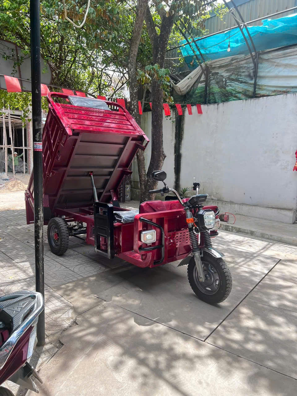 Tại sao xe điện chở hàng bị yếu, leo dốc không nổi