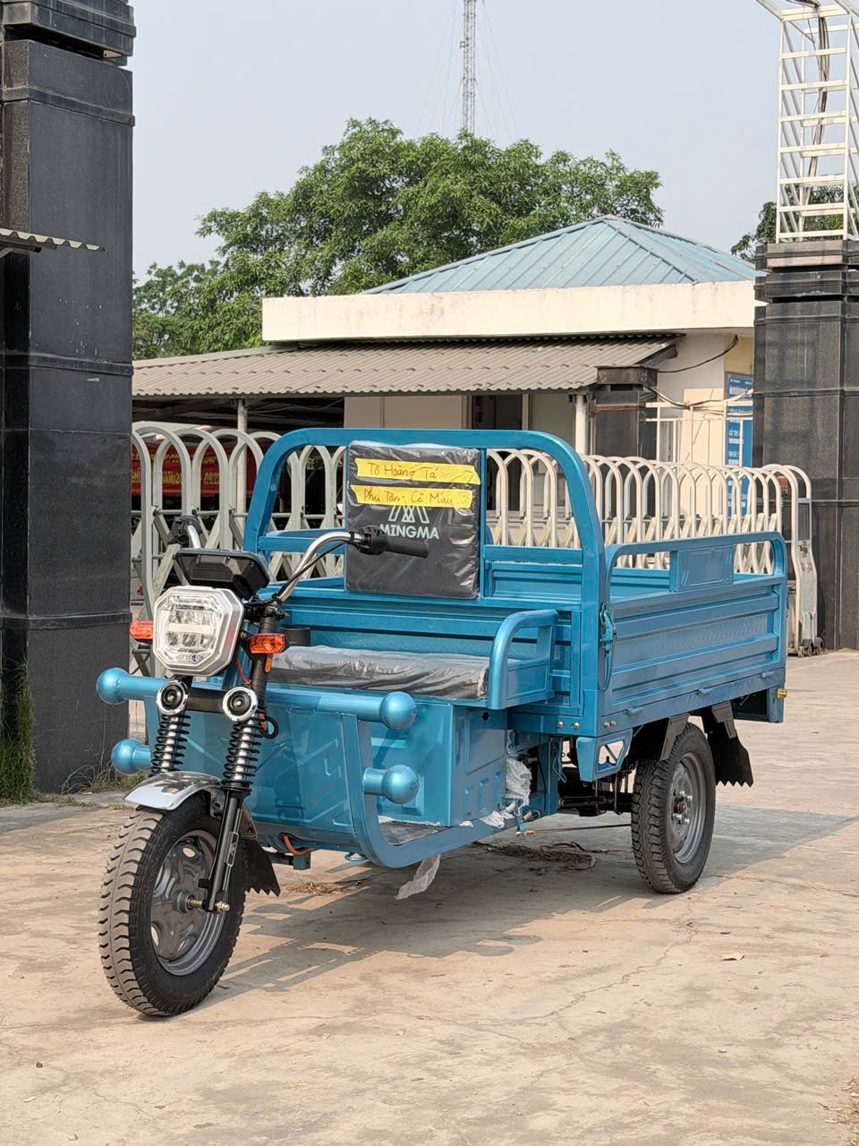 Xe dien 3 banh cho hang - Xe Điện Chở Hàng